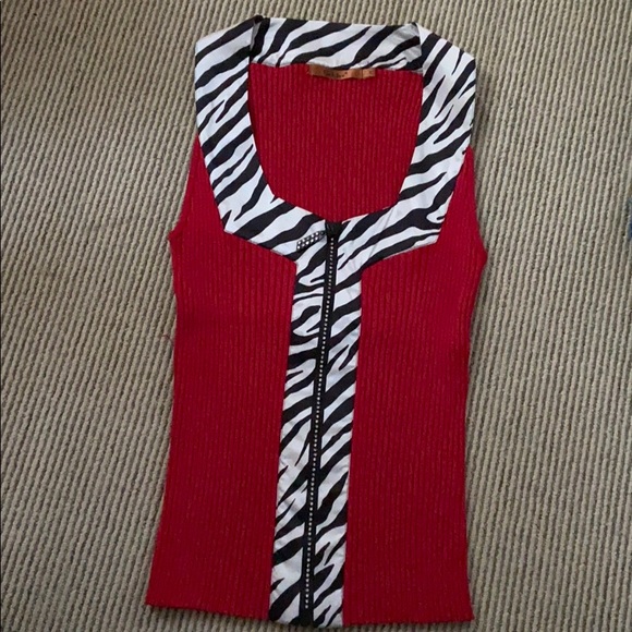 Top - Picture 1 of 2